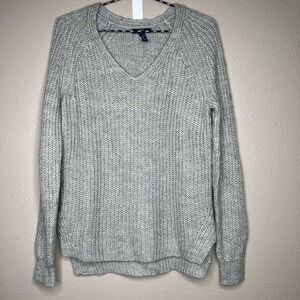 Gap Women's Gray Wool Long Sleeve V-Neck Knit Pullover Sweater Size S
